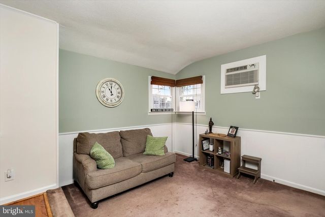 4 IMPERIAL DR, Hamilton, NJ 08690