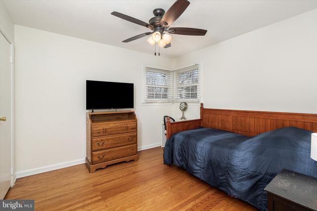 4 IMPERIAL DR, Hamilton, NJ 08690