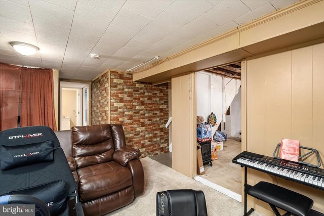 4 IMPERIAL DR, Hamilton, NJ 08690