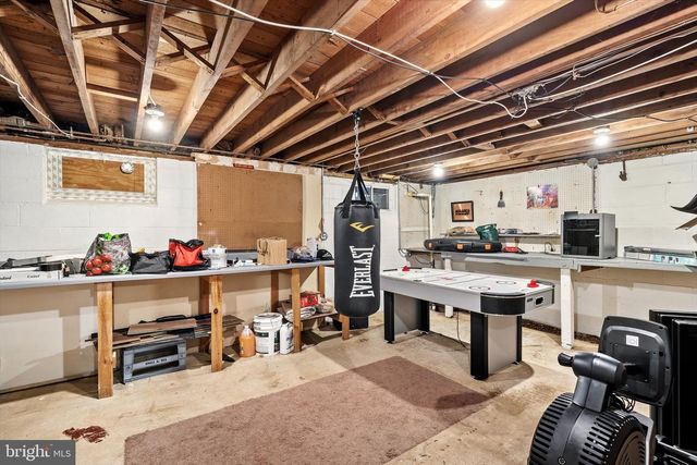 4 IMPERIAL DR, Hamilton, NJ 08690