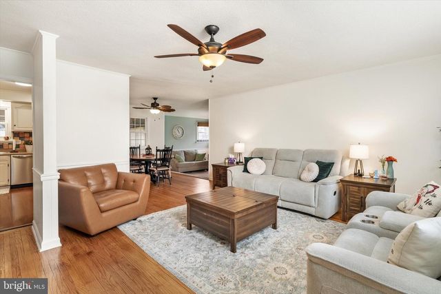 4 IMPERIAL DR, Hamilton, NJ 08690