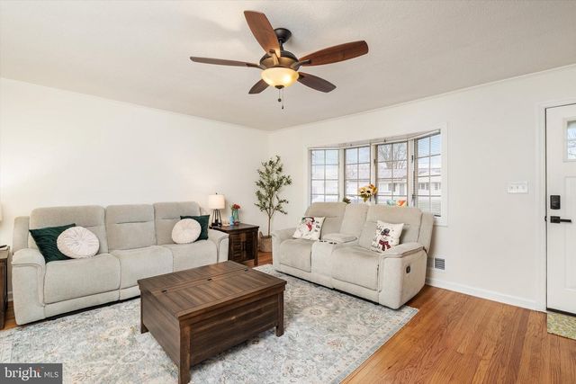 4 IMPERIAL DR, Hamilton, NJ 08690