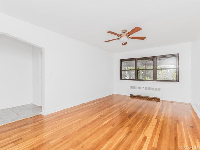 1863 Williamsbridge Road, Bronx, NY 10461