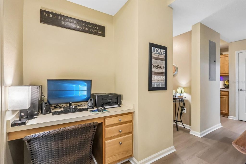 Image 20 of property listing at 12016 VILLANOVA DRIVE 102, Orlando, FL 32837