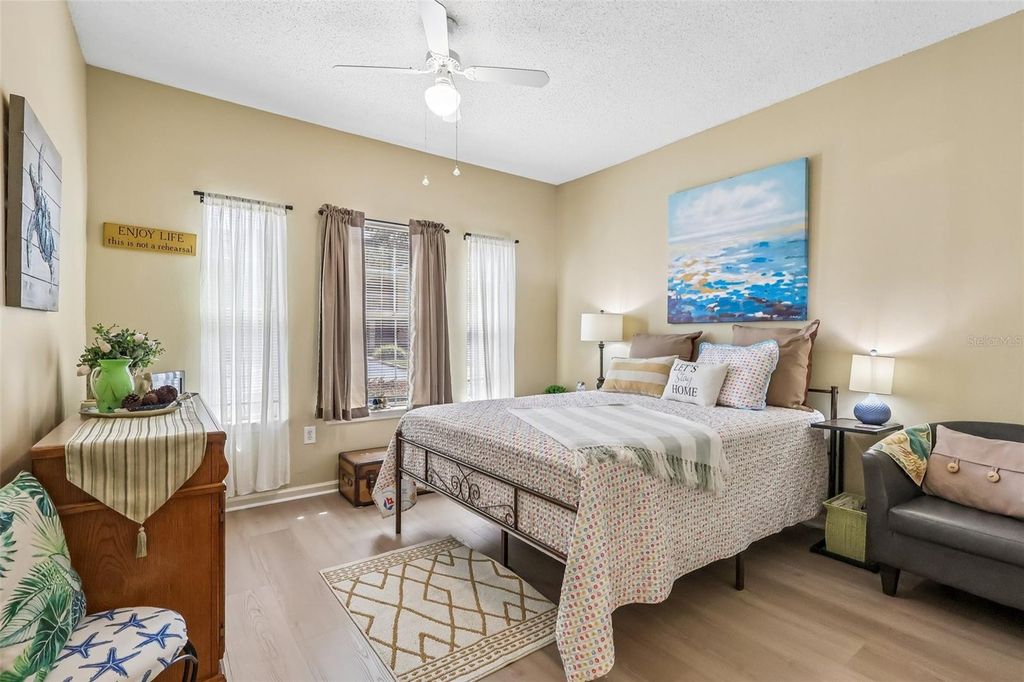 Image 21 of property listing at 12016 VILLANOVA DRIVE 102, Orlando, FL 32837