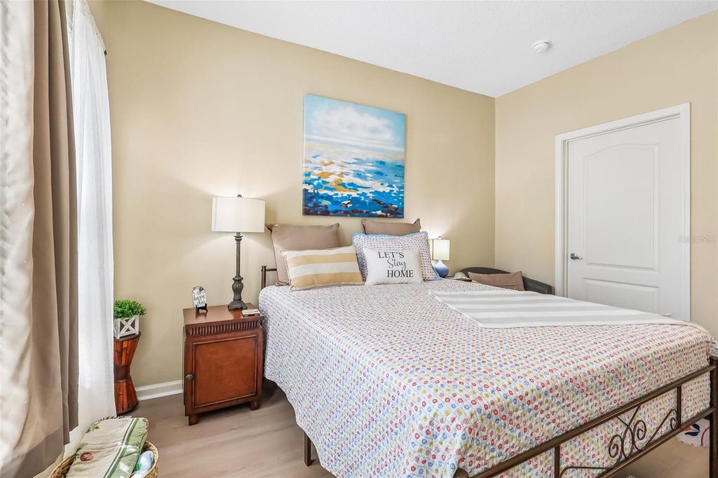 Image 22 of property listing at 12016 VILLANOVA DRIVE 102, Orlando, FL 32837