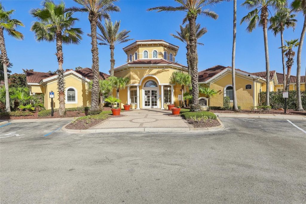 Image 28 of property listing at 12016 VILLANOVA DRIVE 102, Orlando, FL 32837