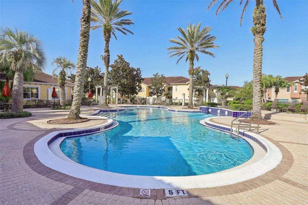 Image 31 of property listing at 12016 VILLANOVA DRIVE 102, Orlando, FL 32837