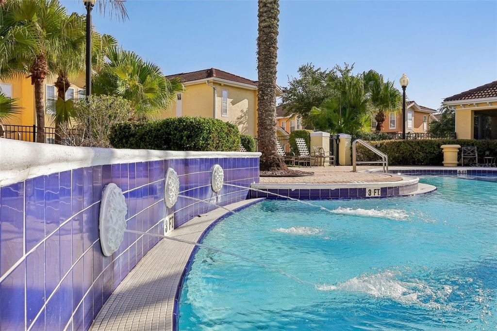 Image 34 of property listing at 12016 VILLANOVA DRIVE 102, Orlando, FL 32837