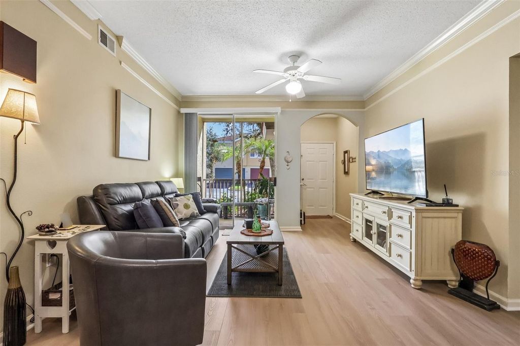 Image 6 of property listing at 12016 VILLANOVA DRIVE 102, Orlando, FL 32837