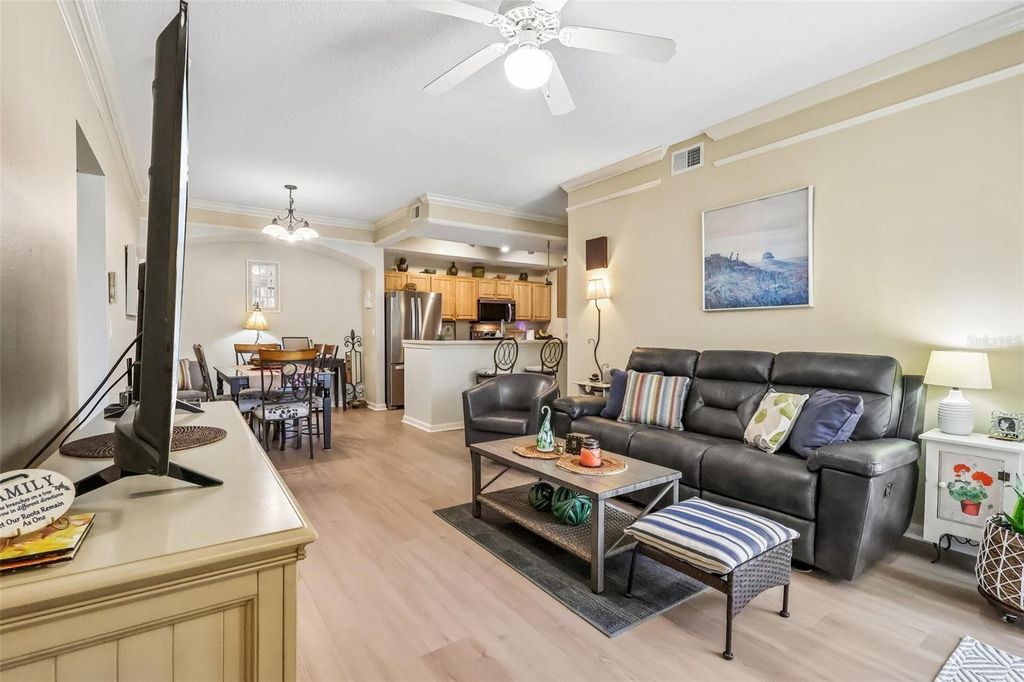 Image 7 of property listing at 12016 VILLANOVA DRIVE 102, Orlando, FL 32837