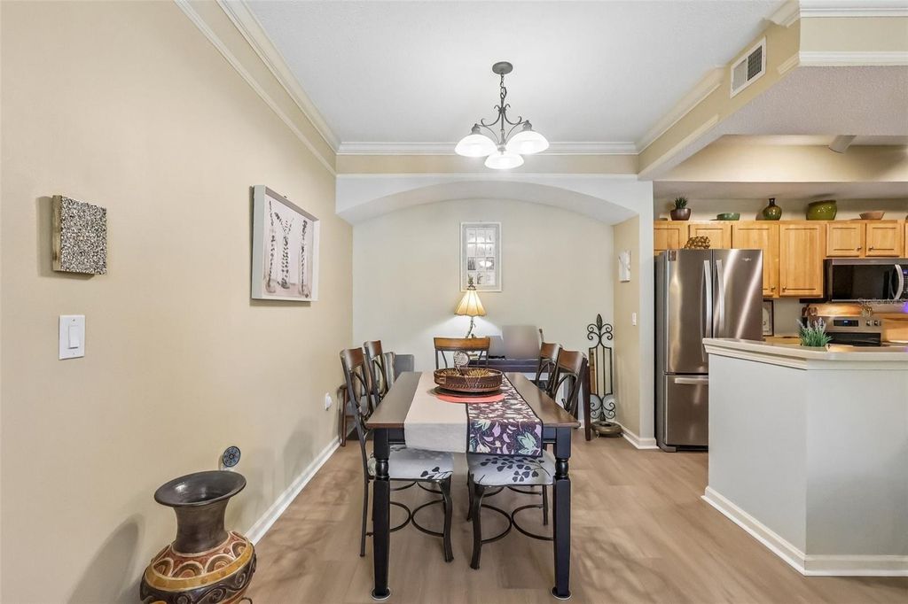 Image 9 of property listing at 12016 VILLANOVA DRIVE 102, Orlando, FL 32837