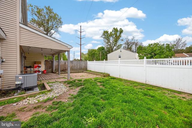 8 ELWOOD CT, Quakertown, PA 18951