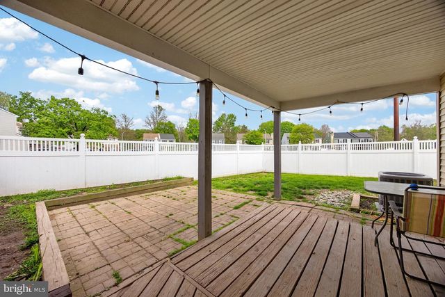 8 ELWOOD CT, Quakertown, PA 18951