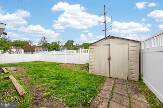 8 ELWOOD CT, Quakertown, PA 18951