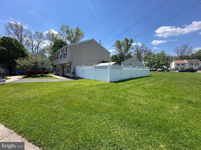 8 ELWOOD CT, Quakertown, PA 18951