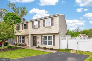 8 ELWOOD CT, Quakertown, PA 18951