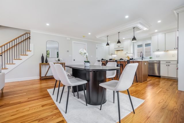 30 Maple St 2, Waltham, MA 02453