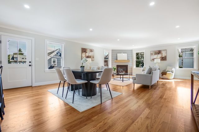 30 Maple St 2, Waltham, MA 02453