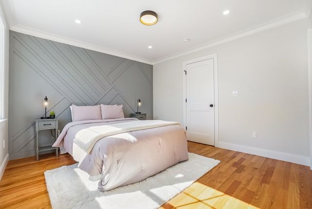 30 Maple St 2, Waltham, MA 02453