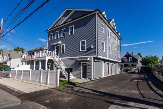 30 Maple St 2, Waltham, MA 02453