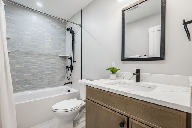 30 Maple St 2, Waltham, MA 02453