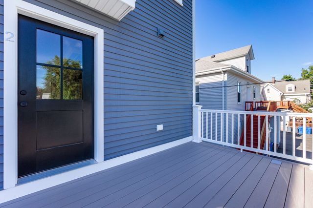 30 Maple St 2, Waltham, MA 02453
