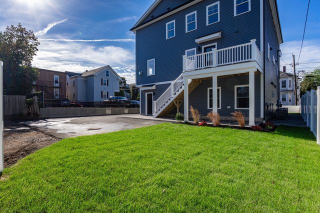 30 Maple St 2, Waltham, MA 02453