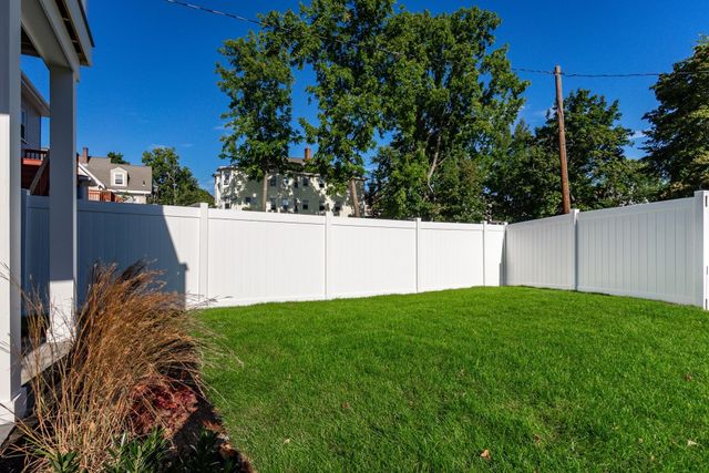 30 Maple St 2, Waltham, MA 02453