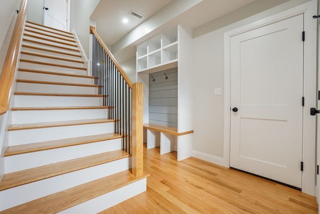 30 Maple St 2, Waltham, MA 02453