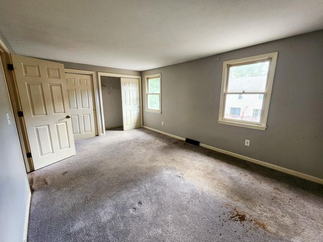 24 Andover Down, Nashua, NH 03063