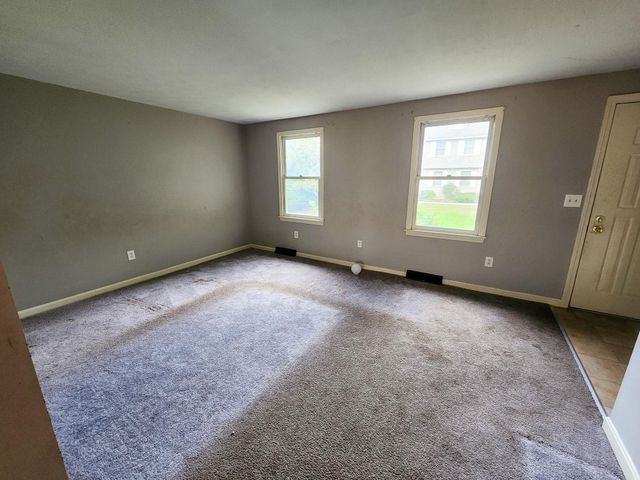 24 Andover Down, Nashua, NH 03063