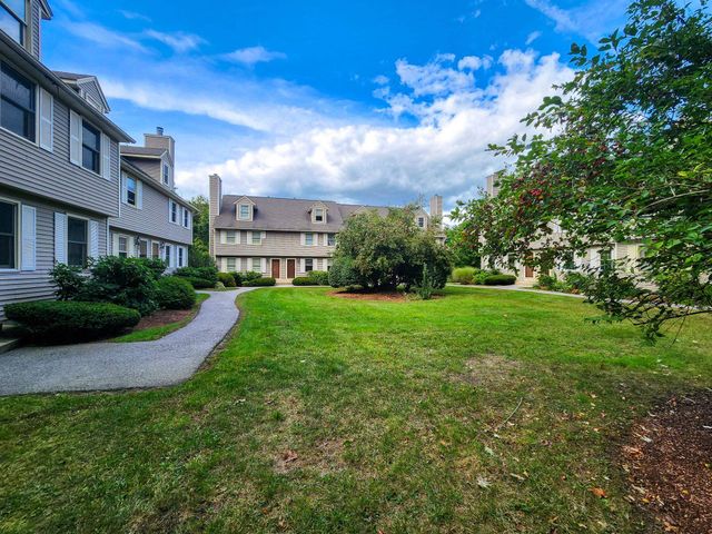 24 Andover Down, Nashua, NH 03063