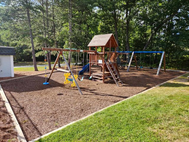 24 Andover Down, Nashua, NH 03063