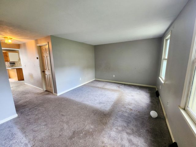 24 Andover Down, Nashua, NH 03063