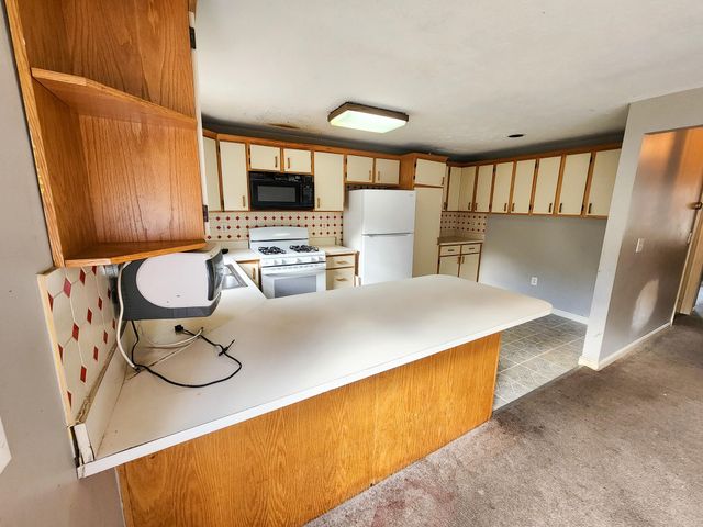 24 Andover Down, Nashua, NH 03063
