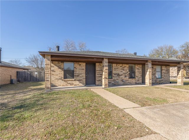 713 San Benito Drive, College Station, TX 77845