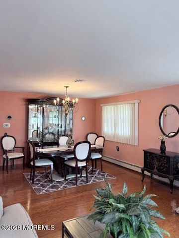 11 Monaco Court, Toms River, NJ 08757