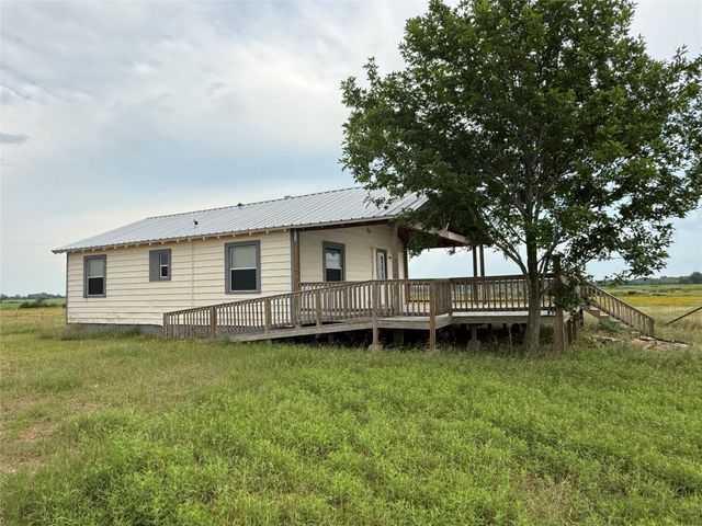 1240 Crooked Road, Cat Spring, TX 78933