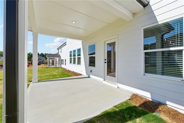 3128 Sweet Red Circle, Braselton, GA 30517