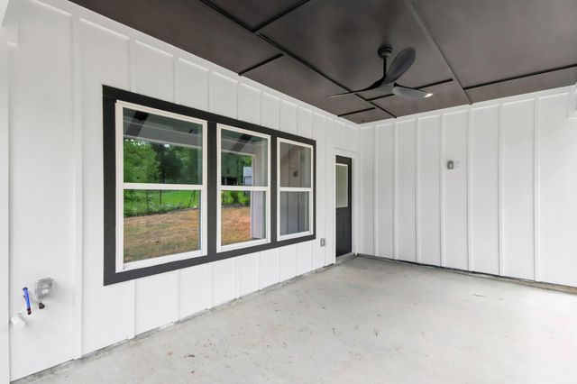 12170 Mustang Avenue, Willis, TX 77378