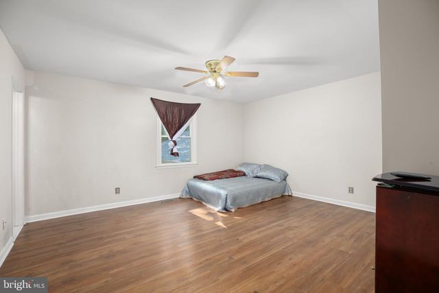 12012 GRANTWOOD DR, Fredericksburg, VA 22407