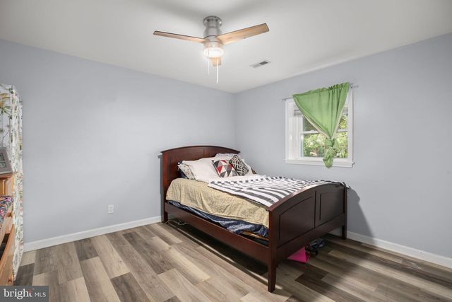 12012 GRANTWOOD DR, Fredericksburg, VA 22407