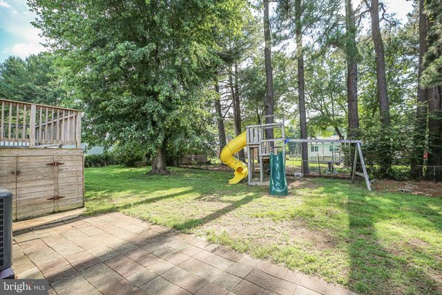 12012 GRANTWOOD DR, Fredericksburg, VA 22407