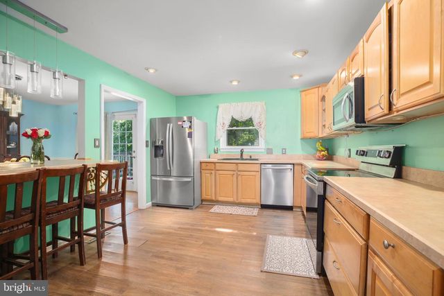 12012 GRANTWOOD DR, Fredericksburg, VA 22407