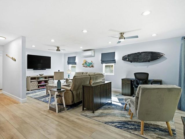 4021 Layang Layang Circle A, Carlsbad, CA 92008