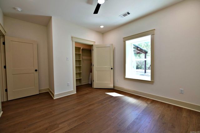 2016 S. Reine St., Mena, AR 71953