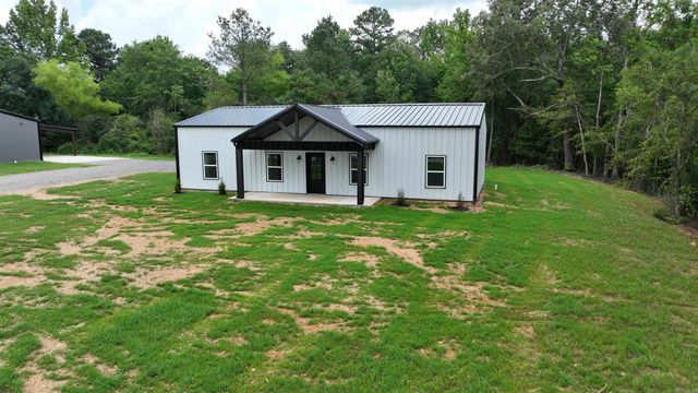 2016 S. Reine St., Mena, AR 71953