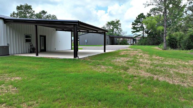 2016 S. Reine St., Mena, AR 71953