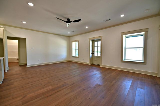 2016 S. Reine St., Mena, AR 71953